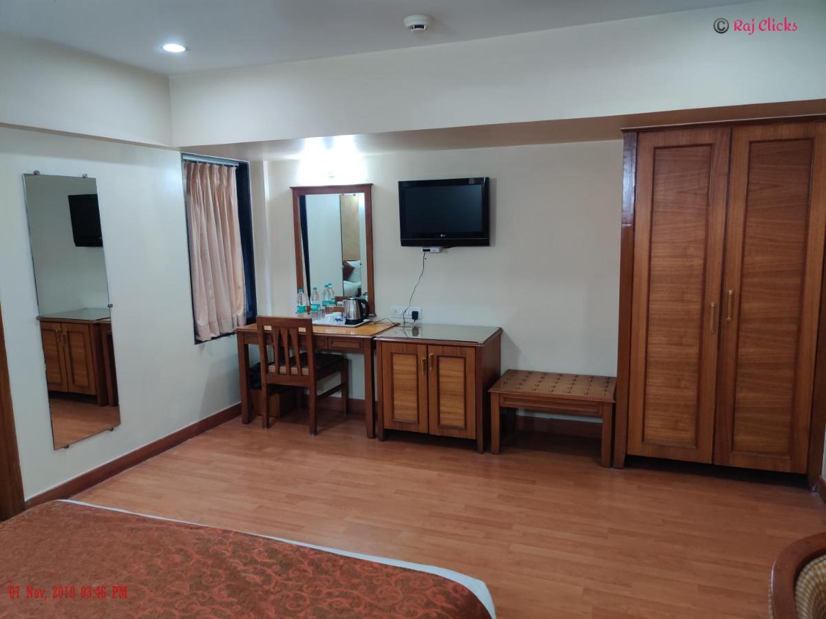 Hotel Goradia Shirdi Exterior foto