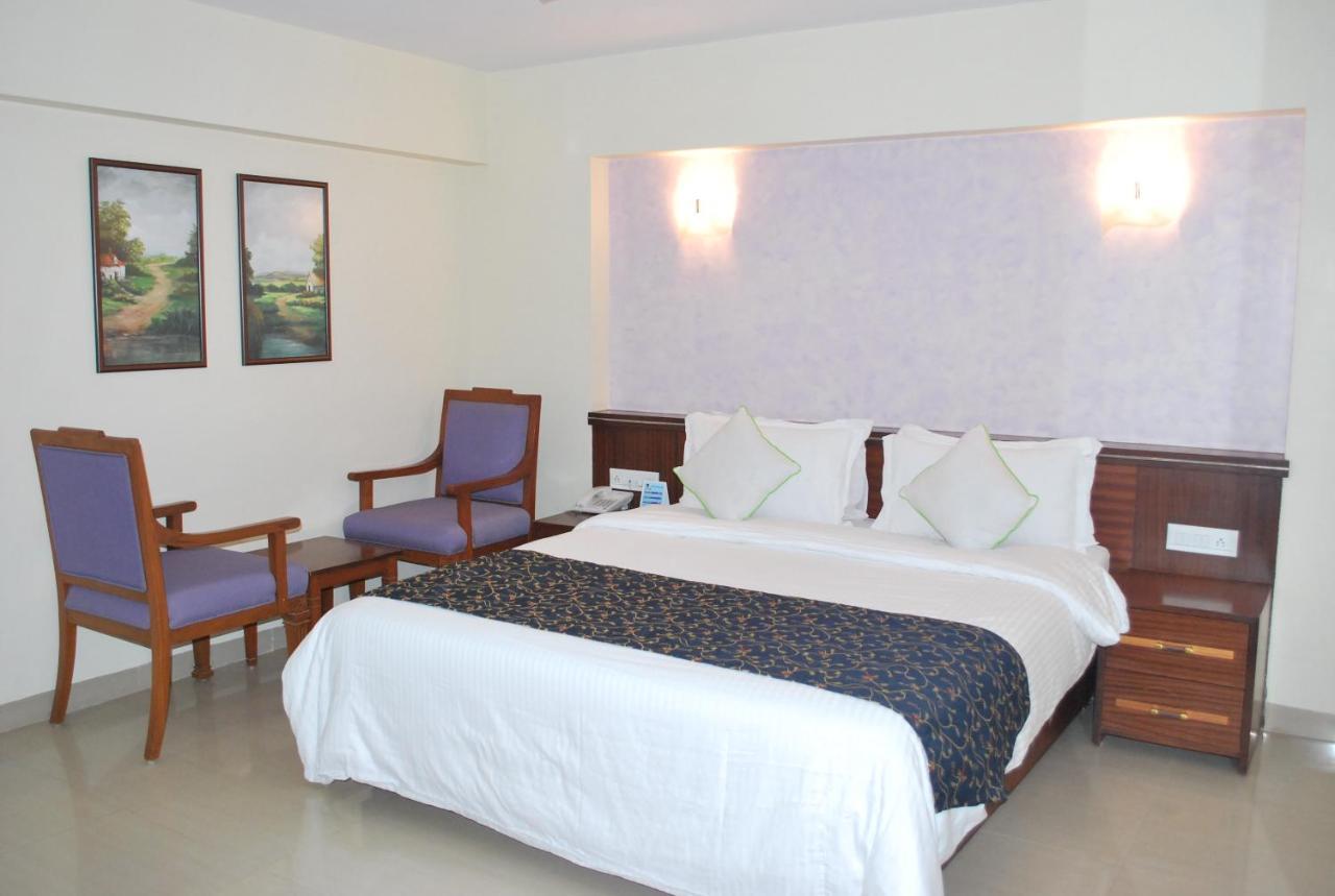 Hotel Goradia Shirdi Exterior foto