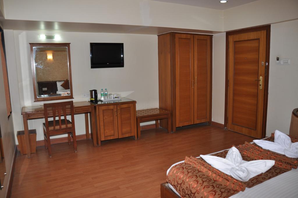 Hotel Goradia Shirdi Exterior foto